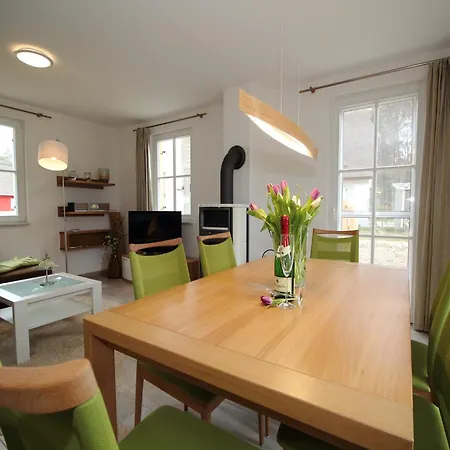 Reethaus Seeschwalbe Ferienhaus Glowe