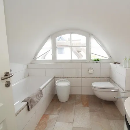 Reethaus Seeschwalbe Ferienhaus Glowe